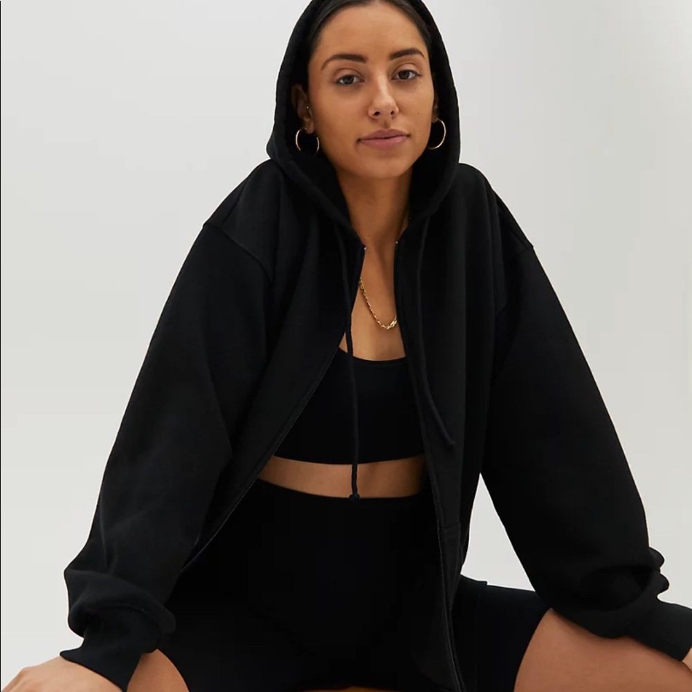 Aritzia TNA boyfriend hoodie